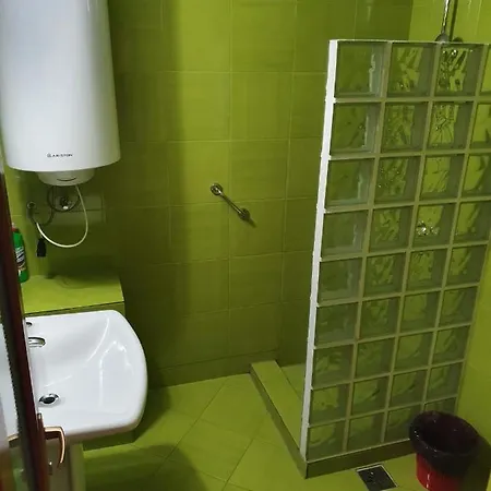 Ap Ultraspatios - Nazli - 4 Vis-a-vis Lidl